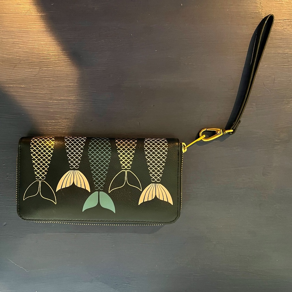 Mermaid tail wristlet/wallet
